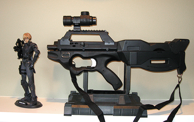 Illustration for article titled Amazing fan-created, life-size reproductions of Appleseed weaponry